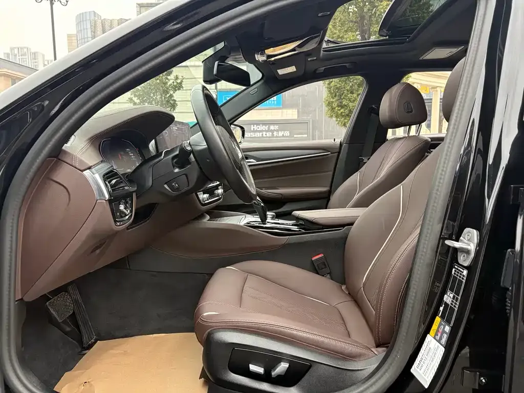 BMW 5 Series New Energy 2023 из CN, фото 2