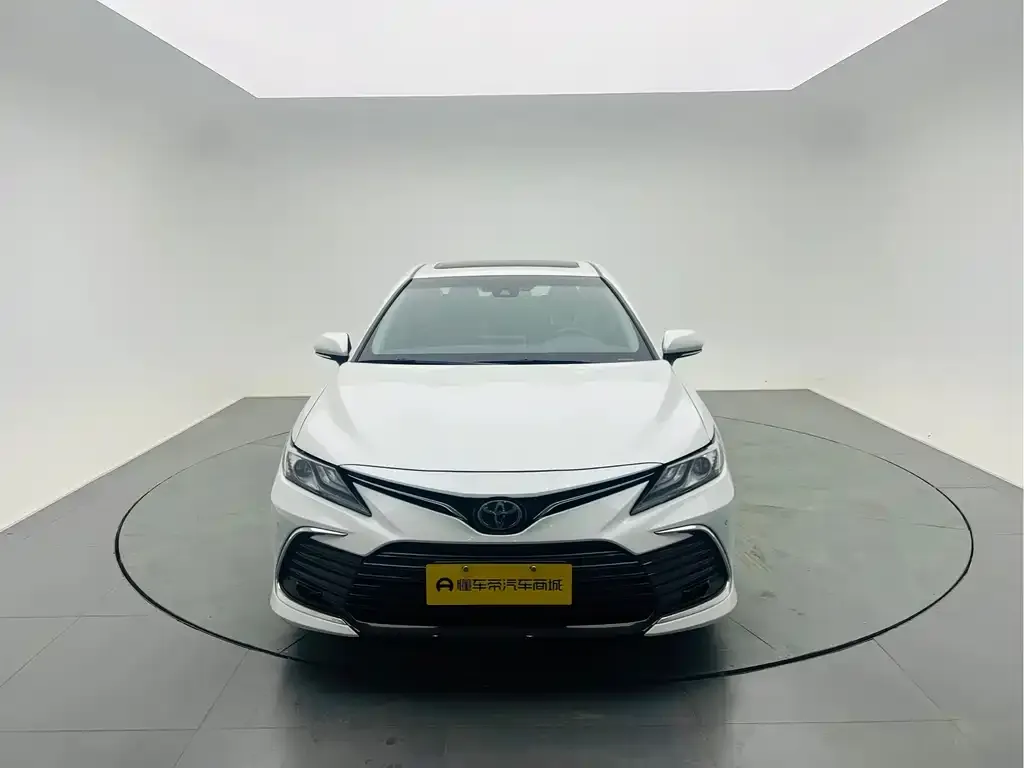 Toyota Camry 2021 из CN, фото 4