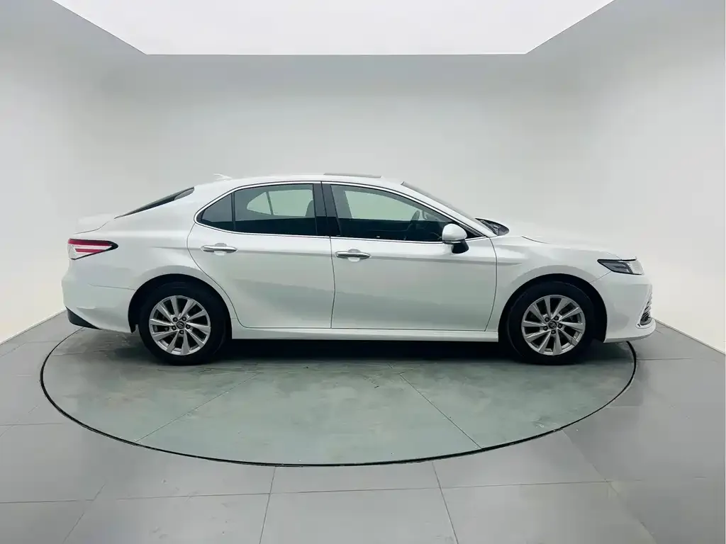 Toyota Camry 2021 из CN, фото 9
