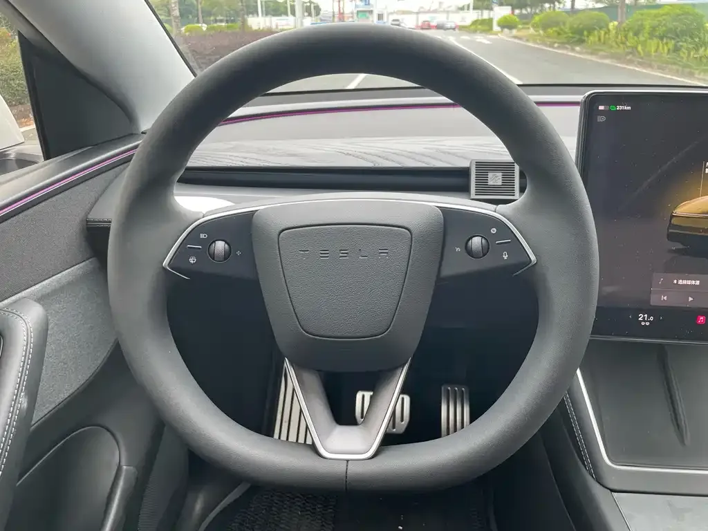 Tesla Model Y 2025 из CN, фото 5