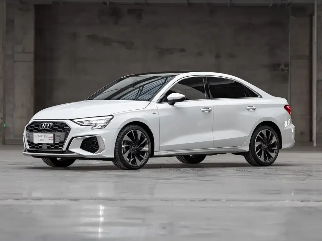 Audi A3 2023 из CN, фото 1