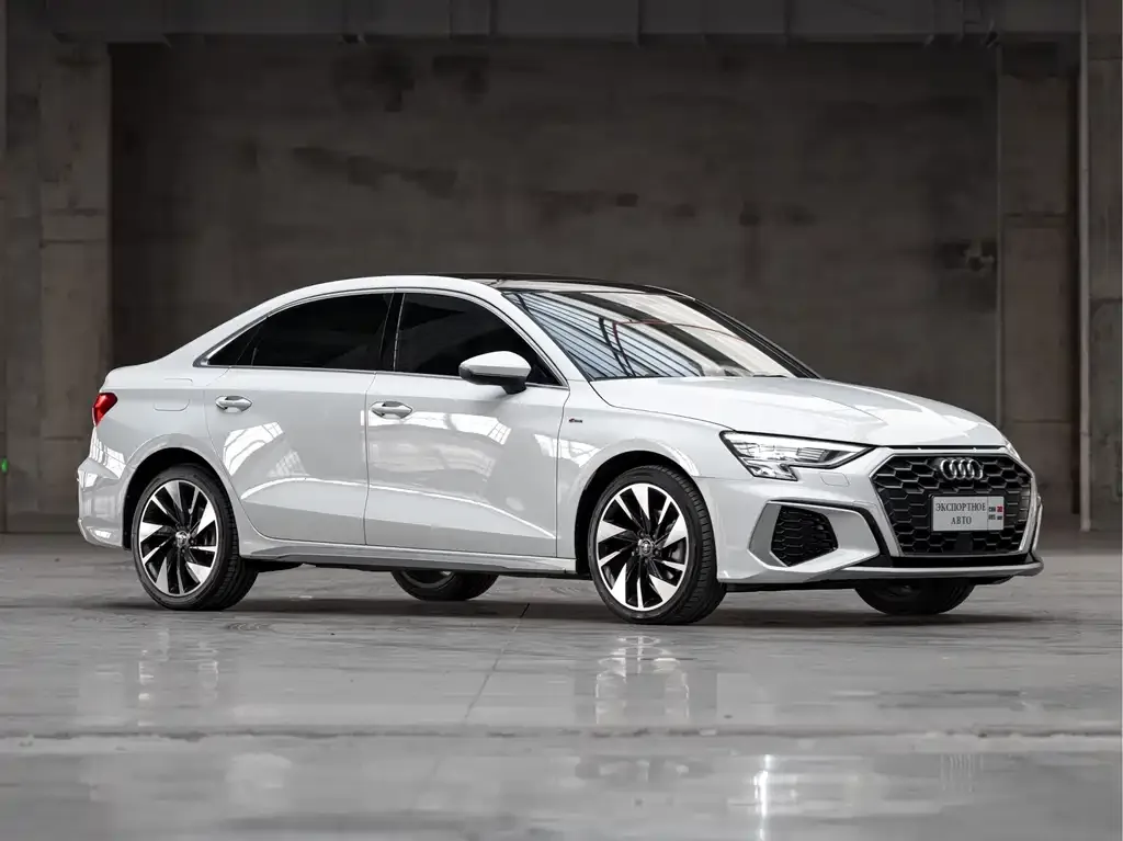 Audi A3 2023 из CN, фото 4