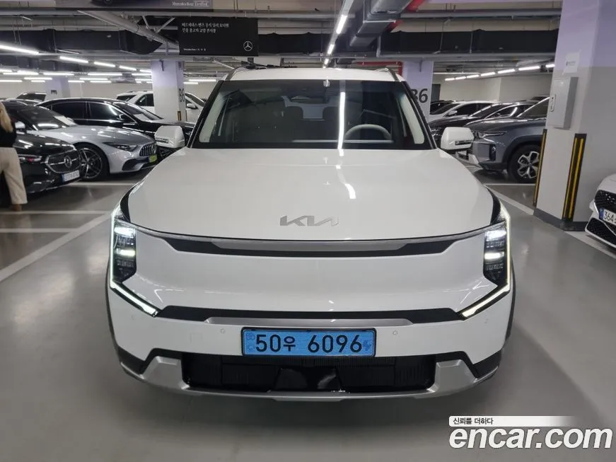 Kia EV9 2024 из KR, фото 2