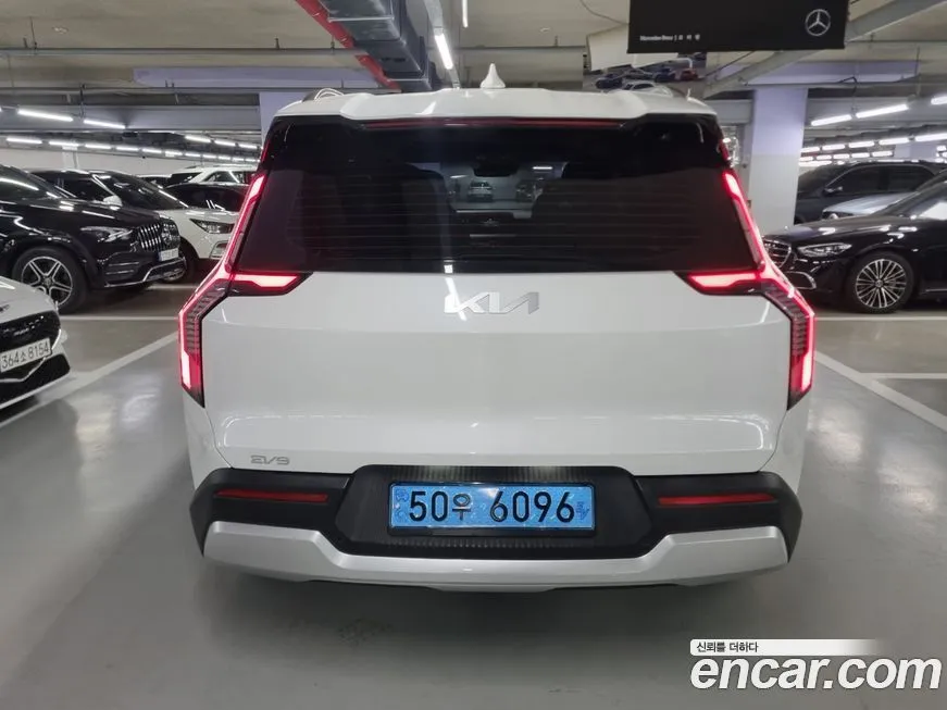 Kia EV9 2024 из KR, фото 7