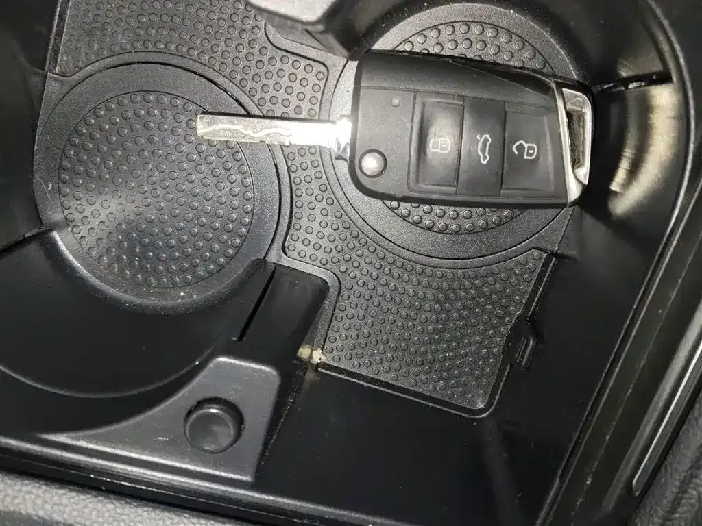 Volkswagen Sagitar 2023 из CN, фото 6