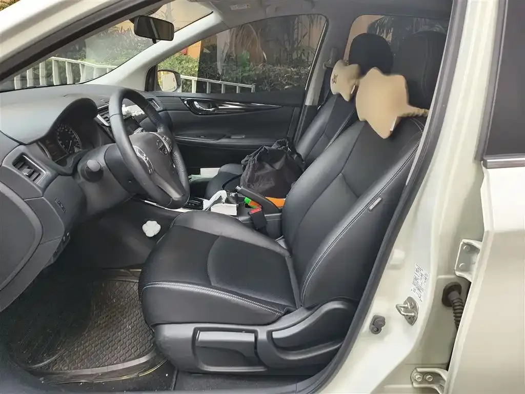 Nissan Tiida 2022 из CN, фото 5