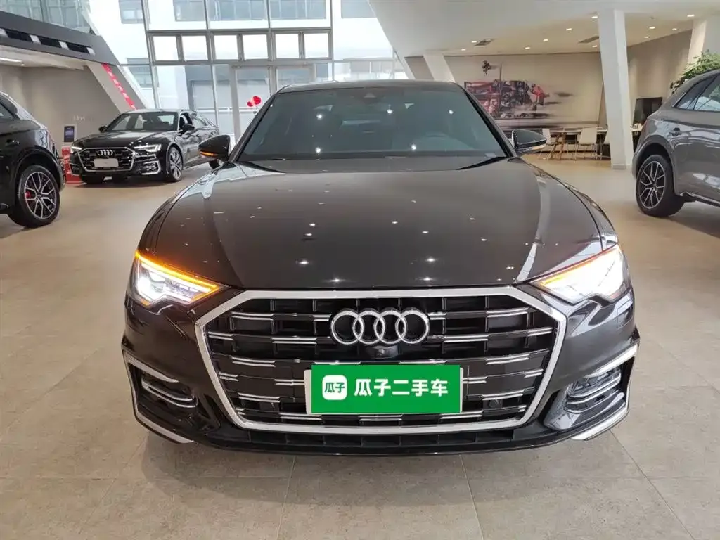 Audi A6L 2024 из CN, фото 7