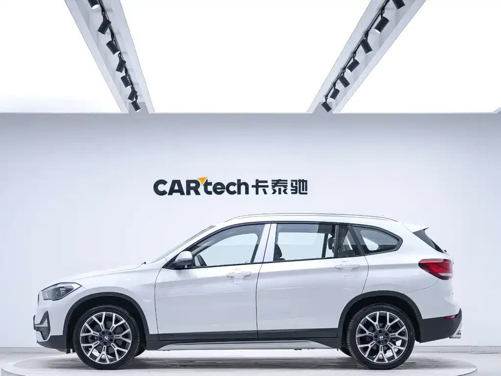 BMW X1 2022 из CN, фото 3