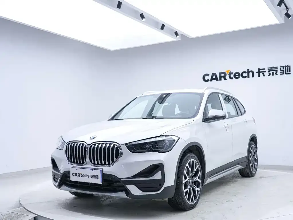BMW X1 2022 из CN, фото 8
