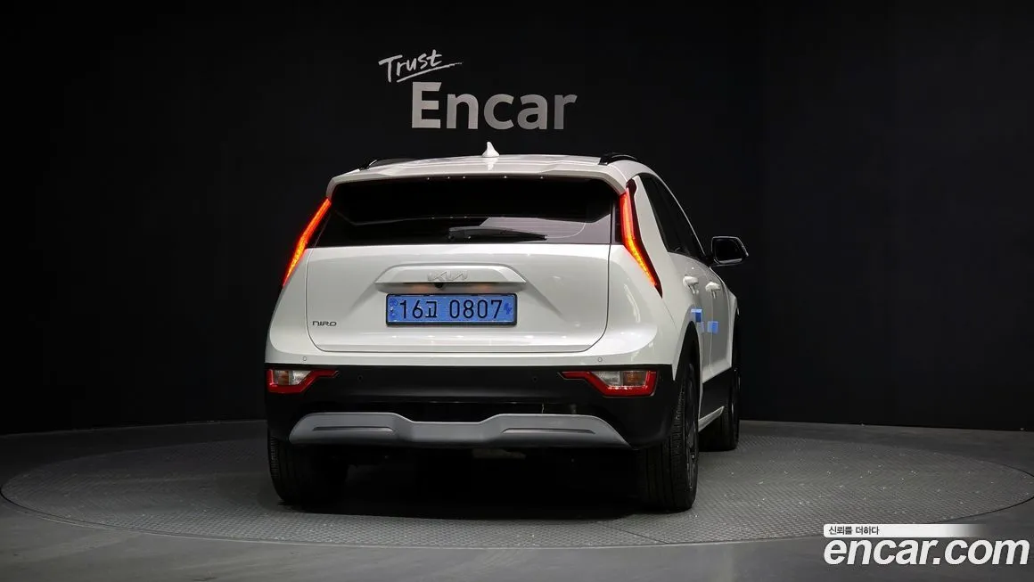 Kia Niro 2023 из KR, фото 3