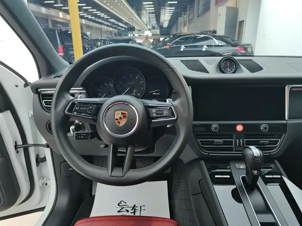 Porsche Macan 2024 из CN, фото 9