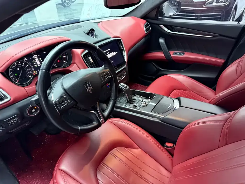 Maserati Ghibli 2024 из CN, фото 10