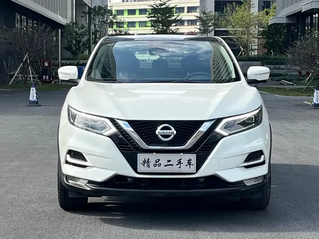Nissan Qashqai — фото 2