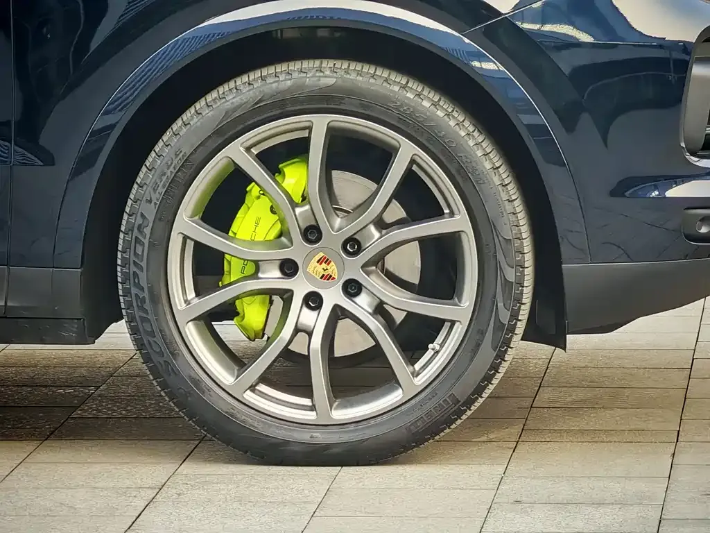 Porsche Cayenne Hybrid 2023 из CN, фото 9