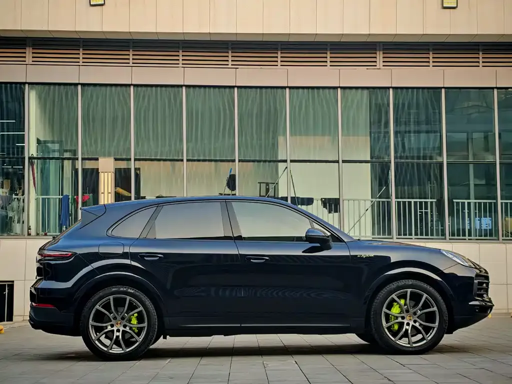 Porsche Cayenne Hybrid 2023 из CN, фото 5