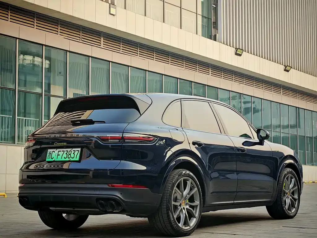 Porsche Cayenne Hybrid 2023 из CN, фото 8