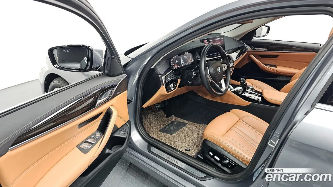 BMW 5-Series 2023 из KR, фото 10