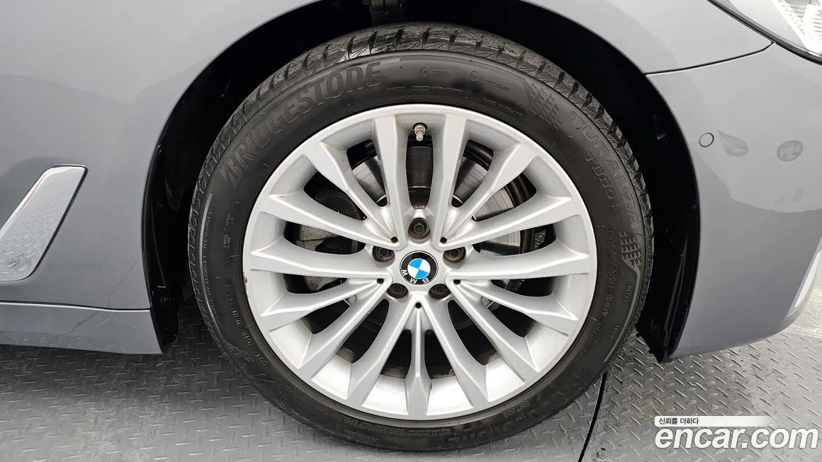 BMW 5-Series 2023 из KR, фото 6