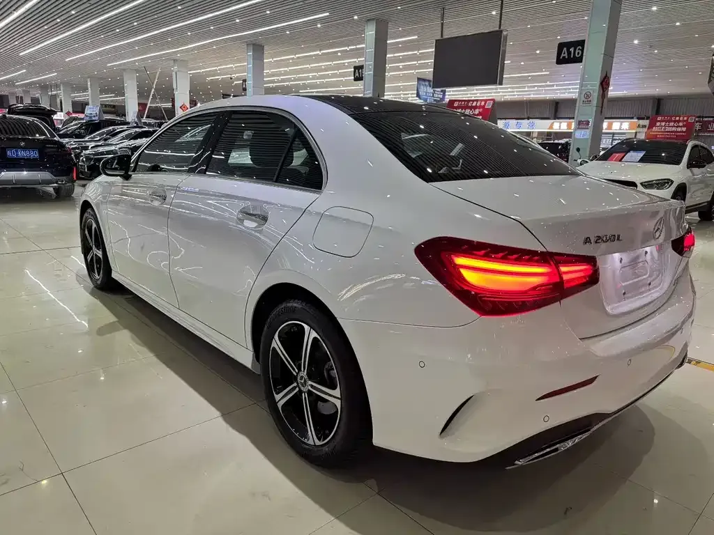 Mercedes-Benz A-Class — фото 4