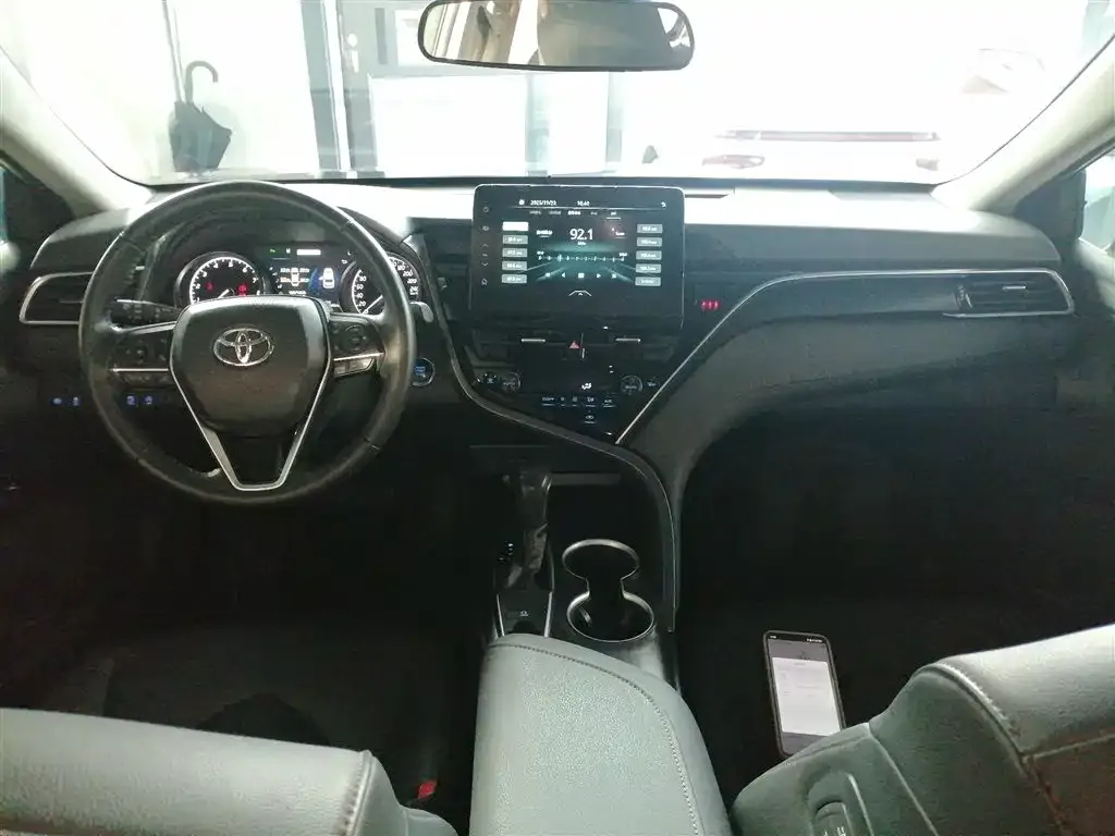 Toyota Camry 2023 из CN, фото 10
