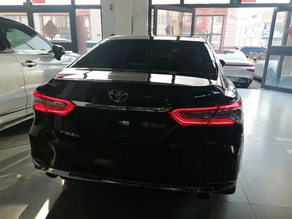 Toyota Camry 2023 из CN, фото 6