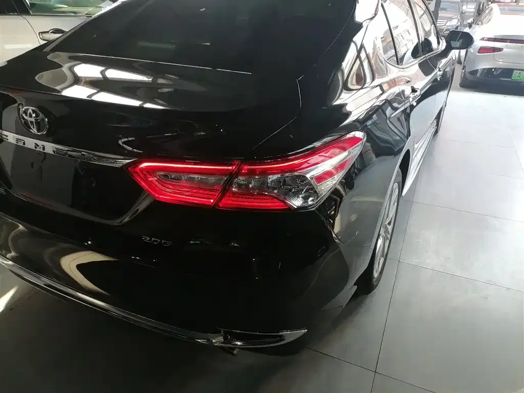 Toyota Camry 2023 из CN, фото 8