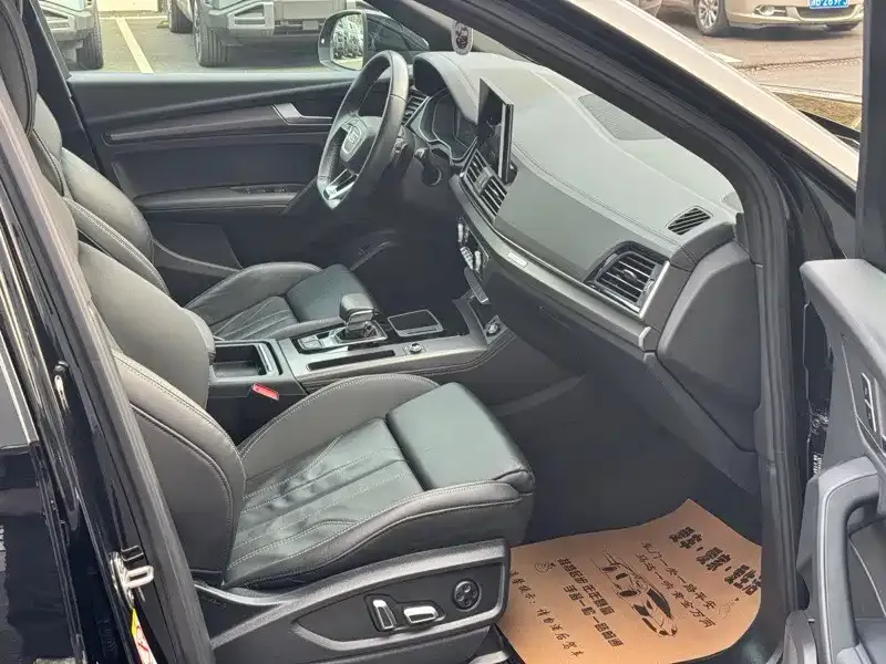 Audi Q5L 2024 из CN, фото 6