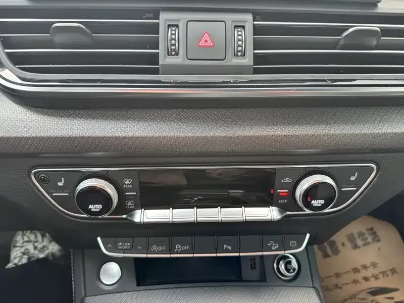 Audi Q5L 2024 из CN, фото 5