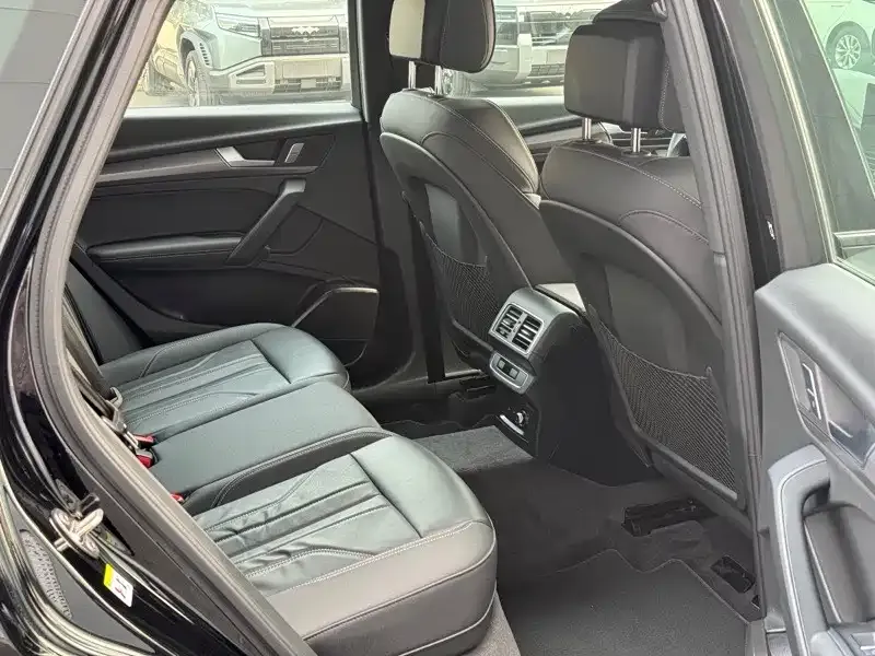 Audi Q5L 2024 из CN, фото 9