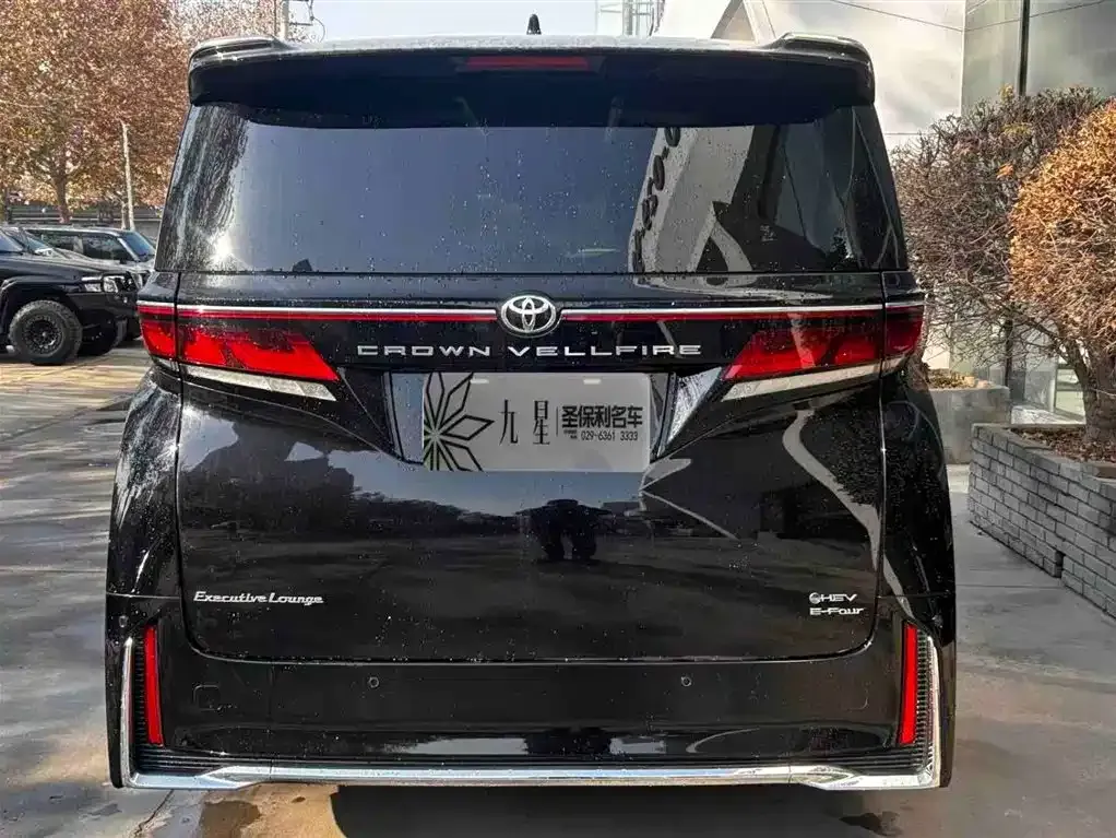 Toyota Vellfire — фото 8