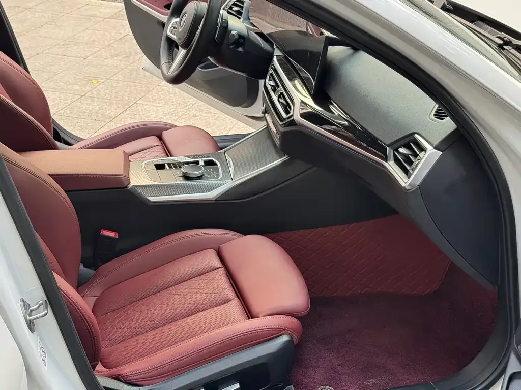 BMW 3 Series 2023 из CN, фото 5