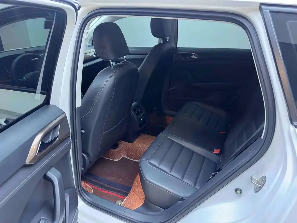 Volkswagen Tharu 2022 из CN, фото 2