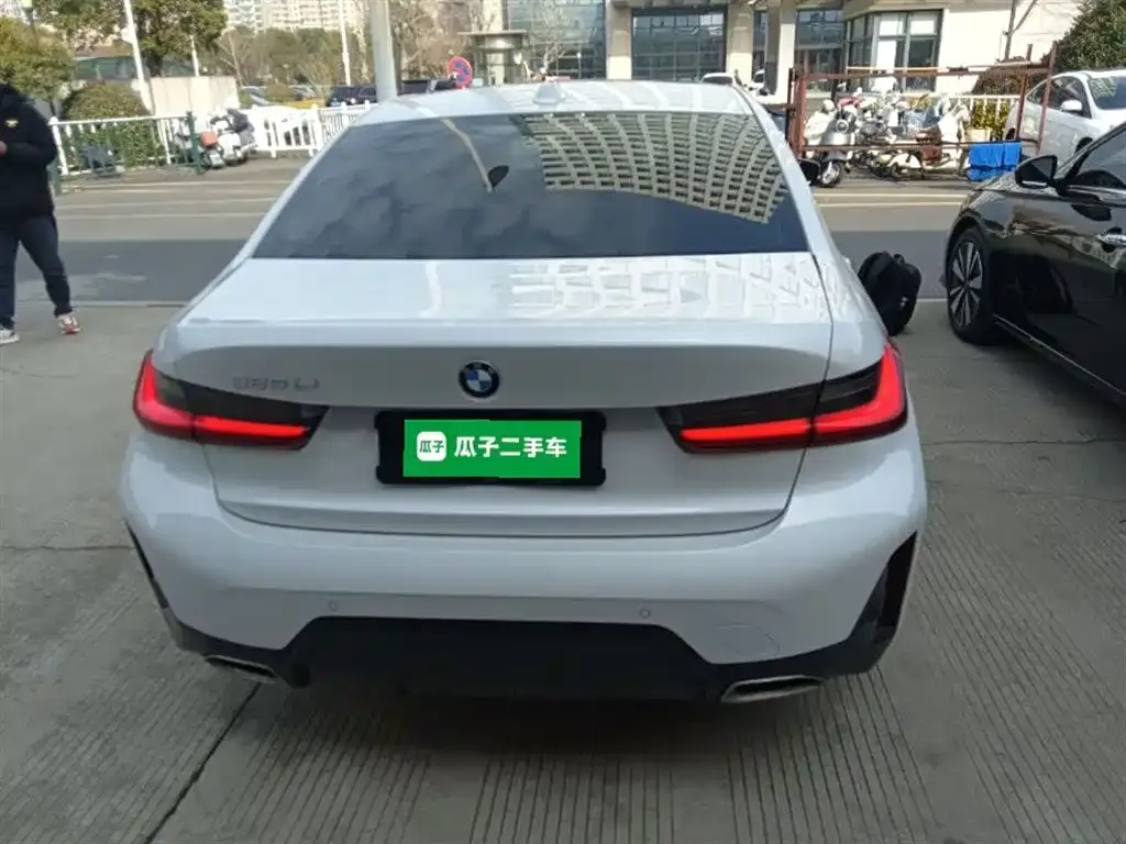 BMW 3 Series 2023 из CN, фото 10