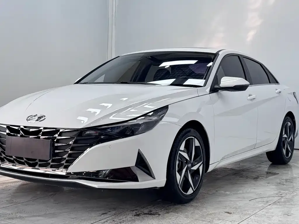 Hyundai Elantra 2021 из CN, фото 1