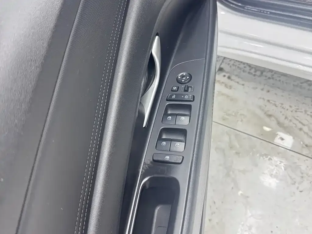 Hyundai Elantra 2021 из CN, фото 7