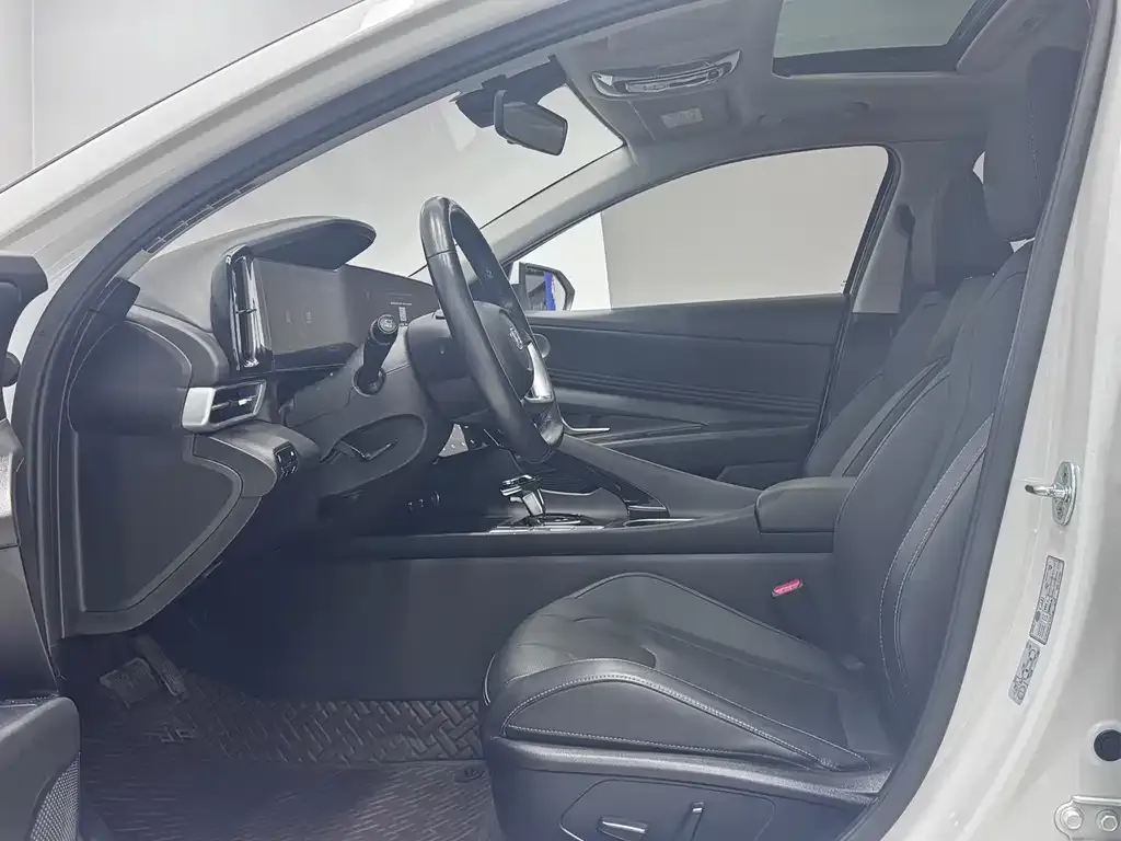 Hyundai Elantra 2021 из CN, фото 6