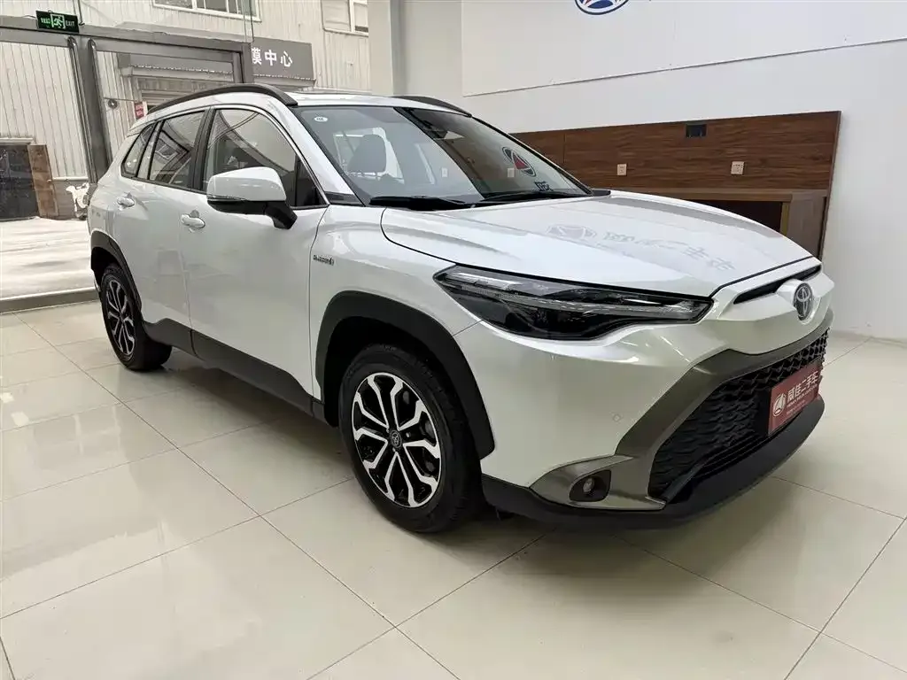 Toyota Frontlander 2023 из CN, фото 3