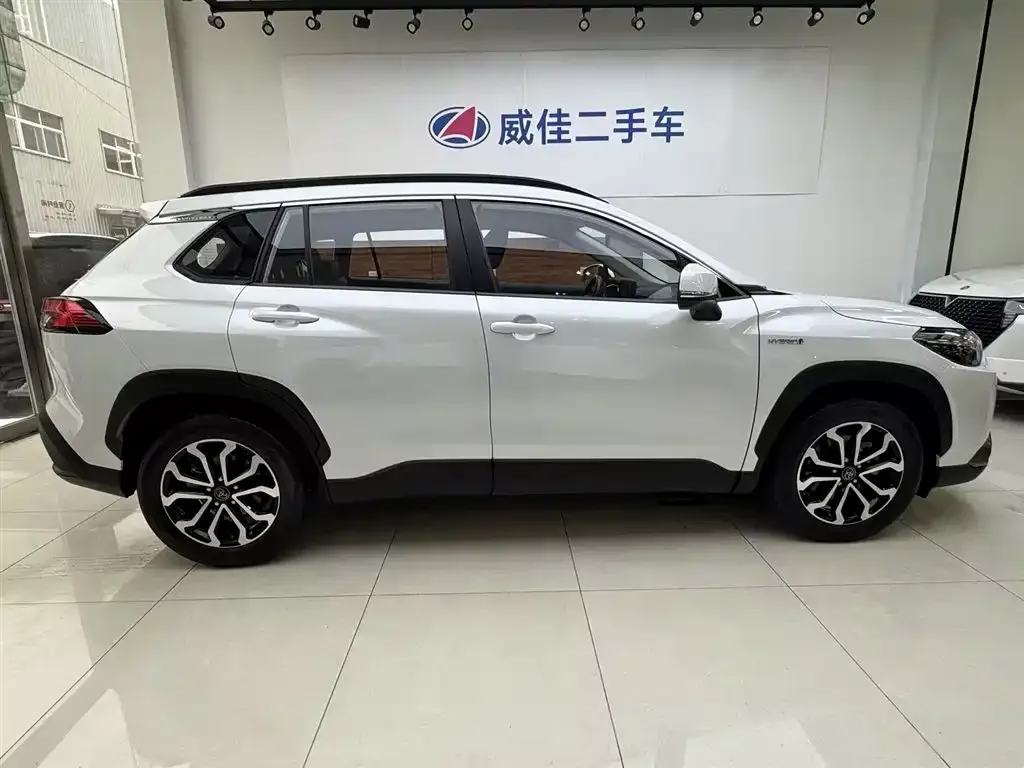 Toyota Frontlander 2023 из CN, фото 4