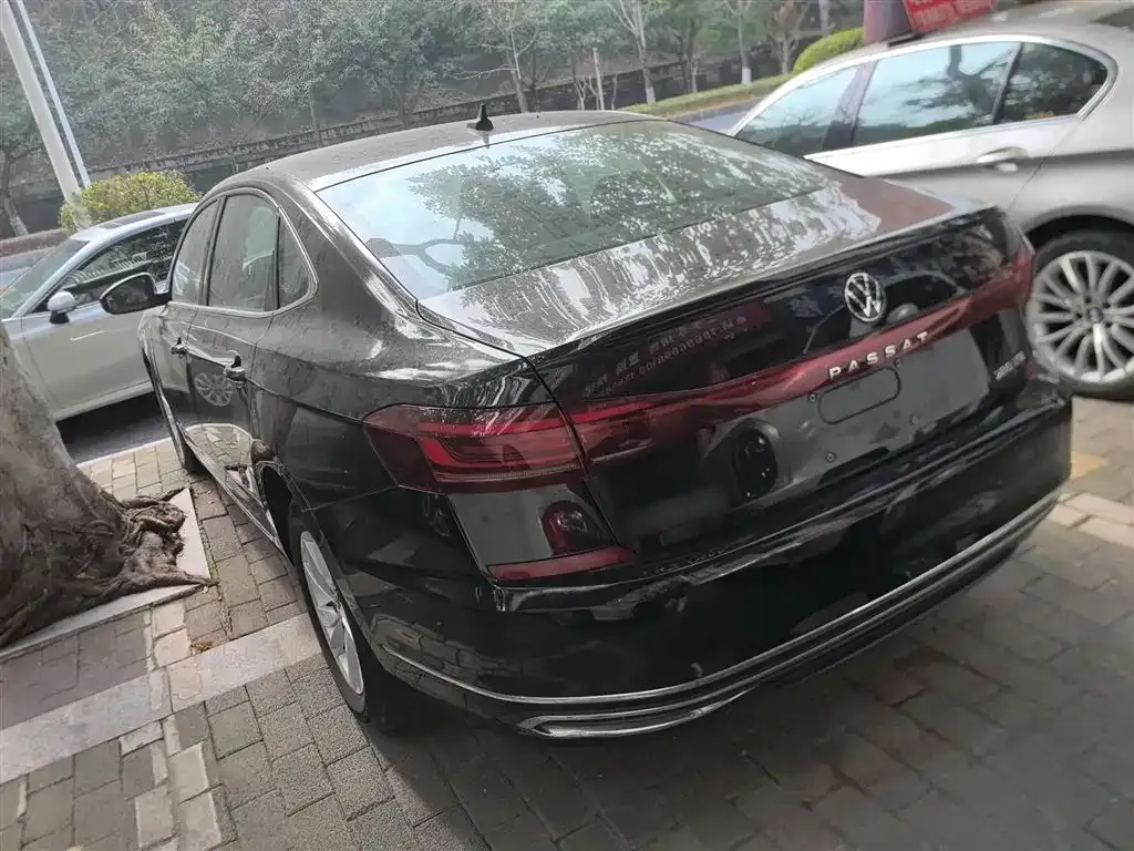 Volkswagen Passat — фото 5