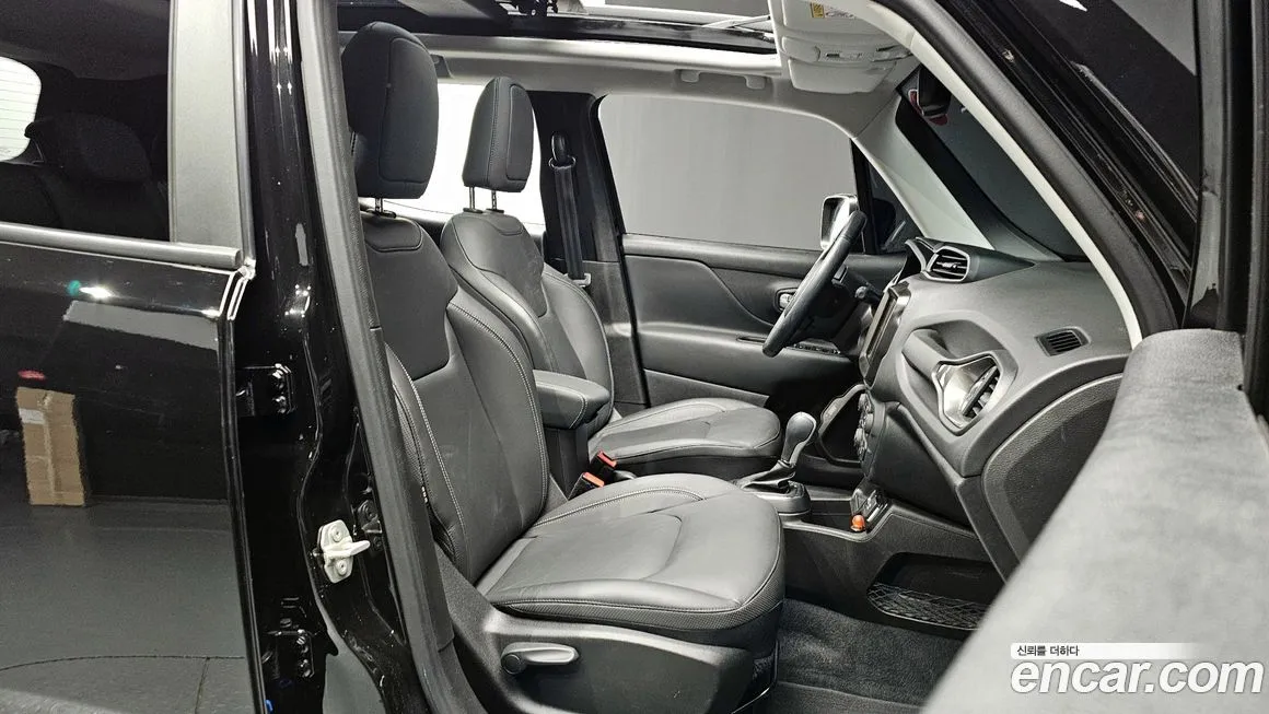 Jeep Renegade 2023 из KR, фото 6
