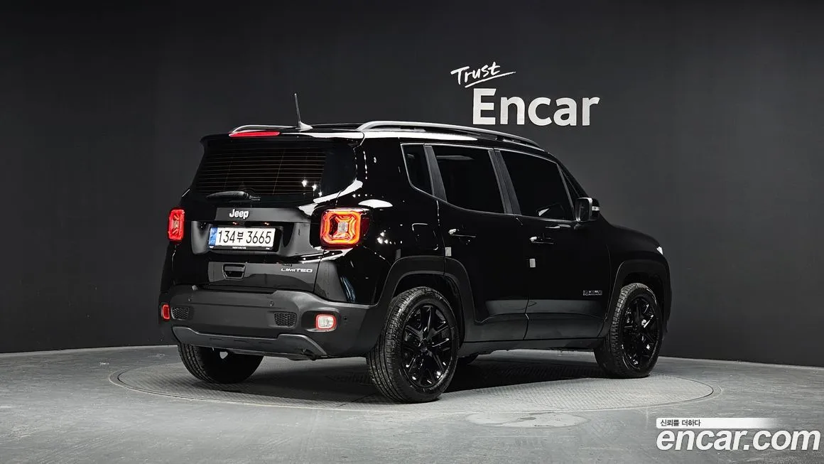 Jeep Renegade 2023 из KR, фото 2