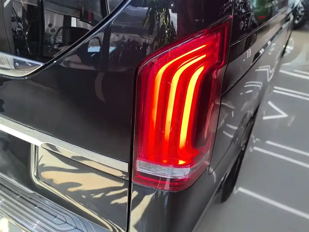 Mercedes-Benz V-Class 2021 из CN, фото 6