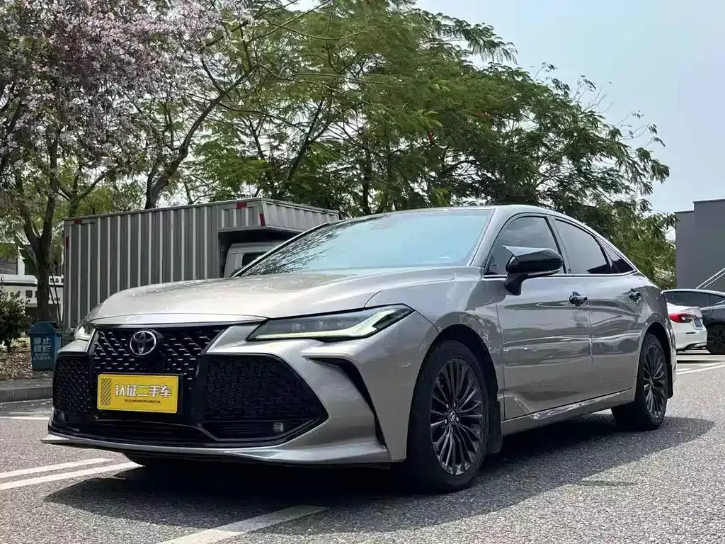 Toyota Avalon 2022 из CN, фото 1
