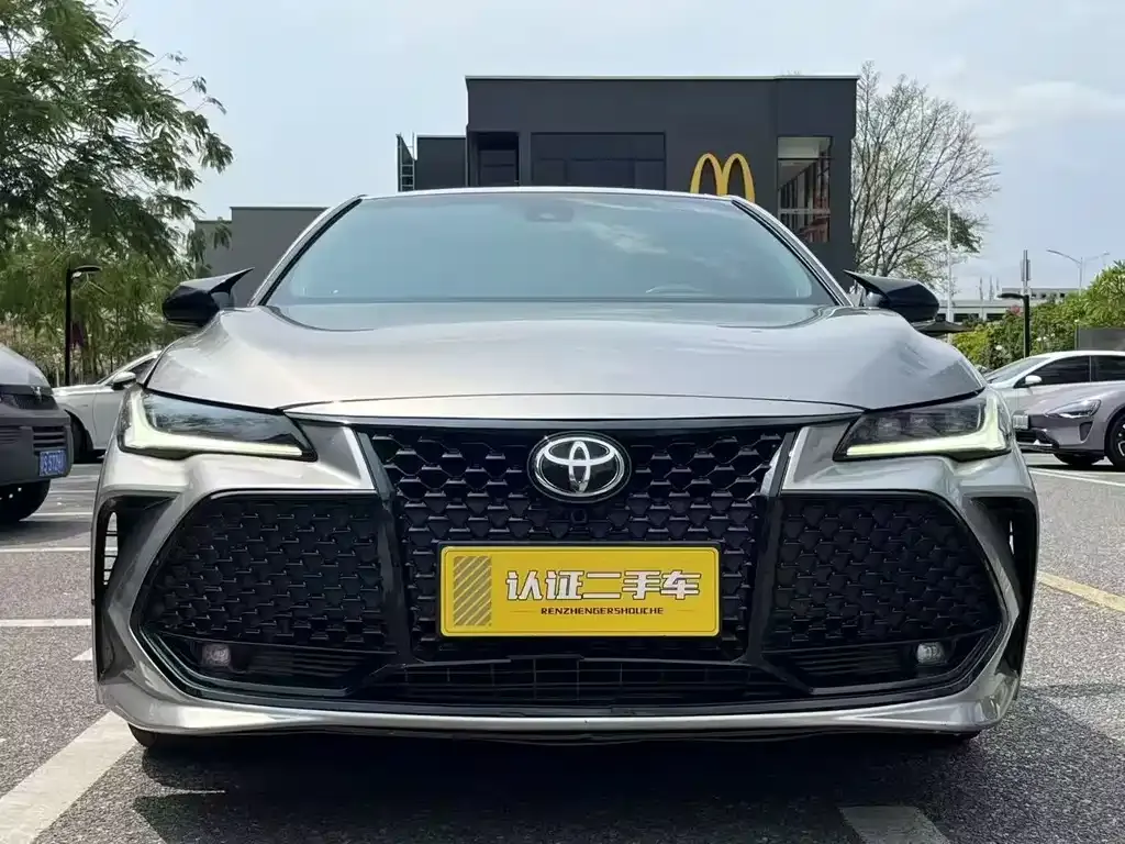 Toyota Avalon 2022 из CN, фото 8