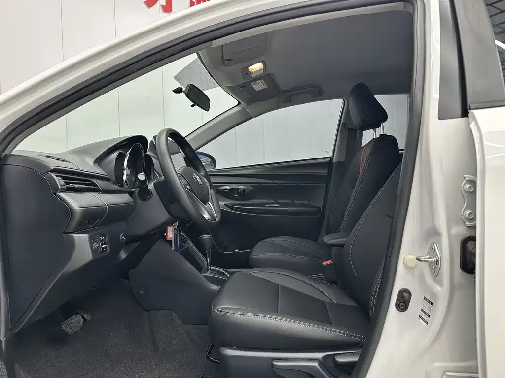 Toyota Yaris L 2022 из CN, фото 4