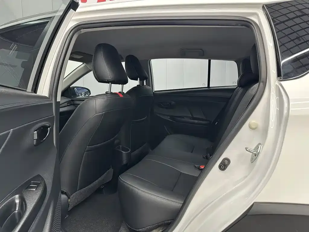 Toyota Yaris L 2022 из CN, фото 5