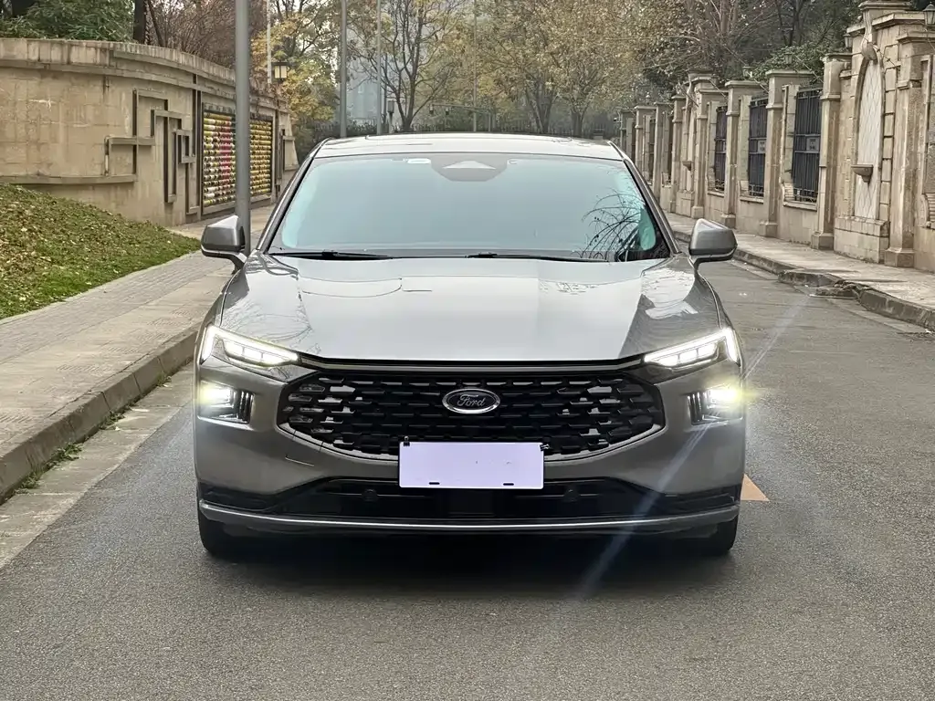 Ford Mondeo 2023 из CN, фото 6