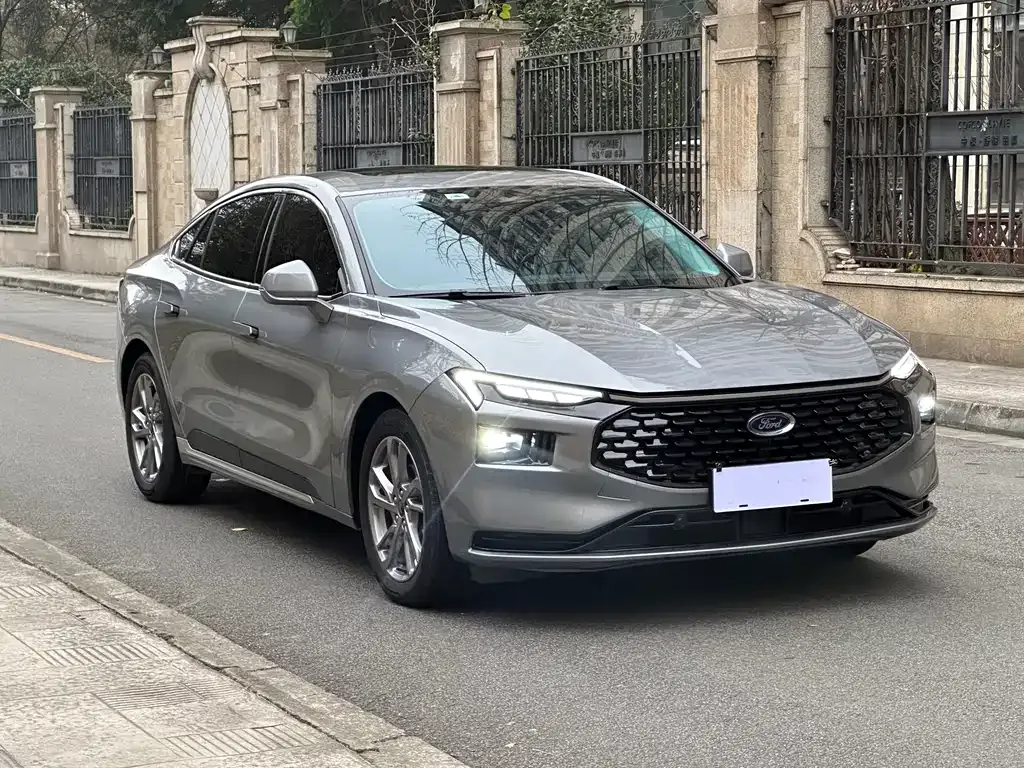 Ford Mondeo 2023 из CN, фото 5
