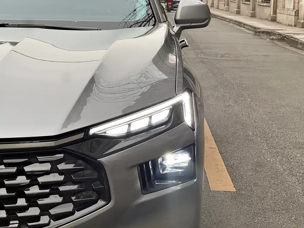 Ford Mondeo 2023 из CN, фото 2