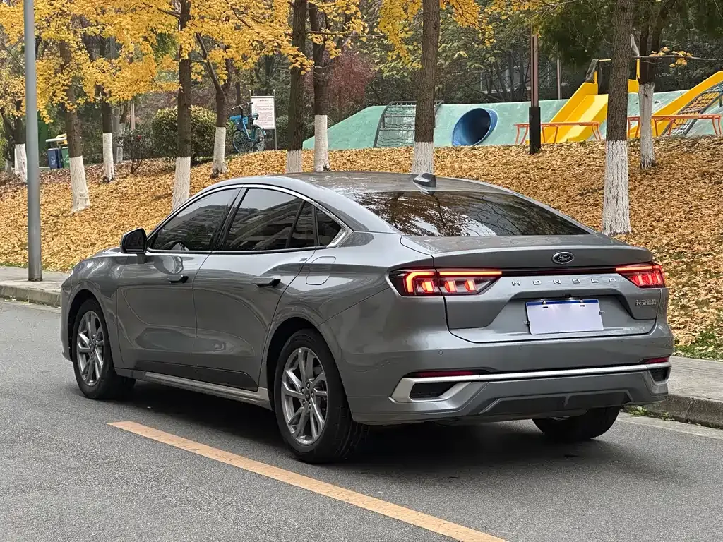 Ford Mondeo 2023 из CN, фото 10